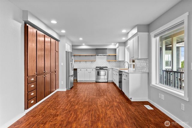 2025 5th Street SE, Puyallup, WA 98372