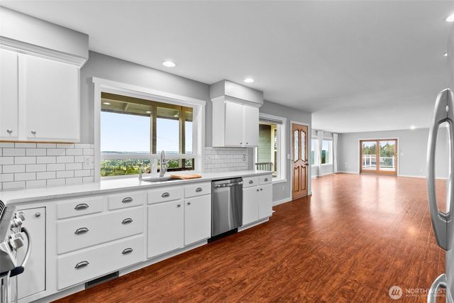 2025 5th Street SE, Puyallup, WA 98372