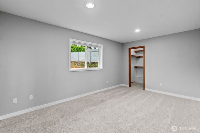 2025 5th Street SE, Puyallup, WA 98372
