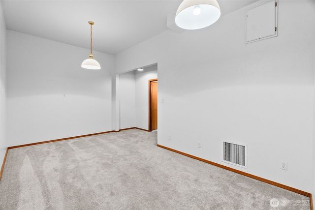 2025 5th Street SE, Puyallup, WA 98372
