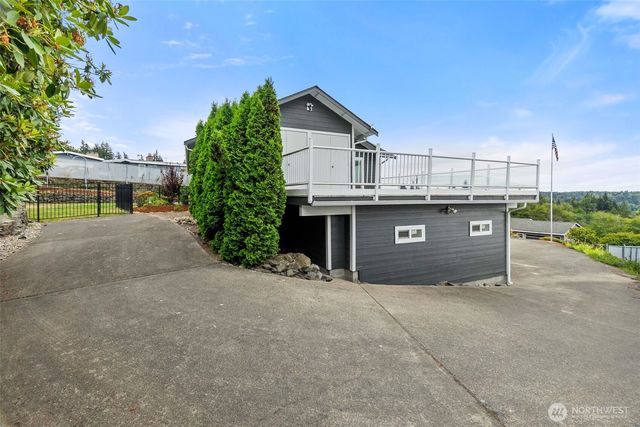 2025 5th Street SE, Puyallup, WA 98372