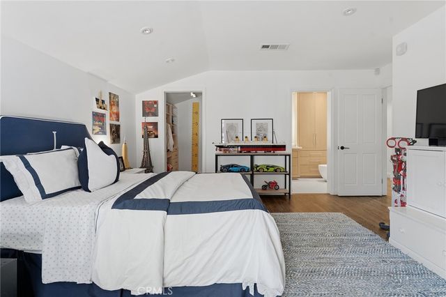 5408 Penfield Avenue, Woodland Hills, CA 91364