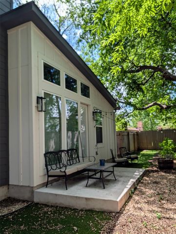8006 Gault ST 2, Austin, TX 78757
