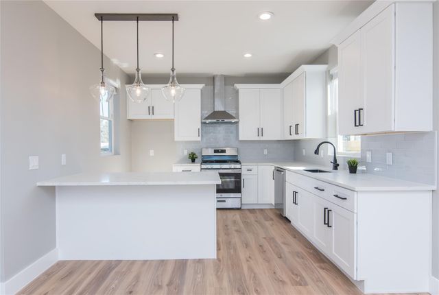 8006 Gault ST 2, Austin, TX 78757