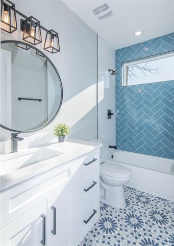 8006 Gault ST 2, Austin, TX 78757