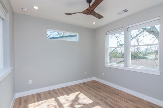 8006 Gault ST 2, Austin, TX 78757