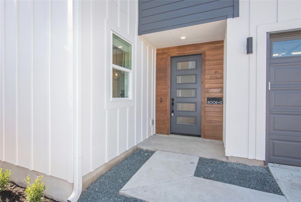 8006 Gault ST 2, Austin, TX 78757