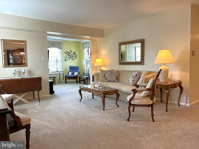 70 CENTER LANE CENTER LN, Mount Laurel, NJ 08054