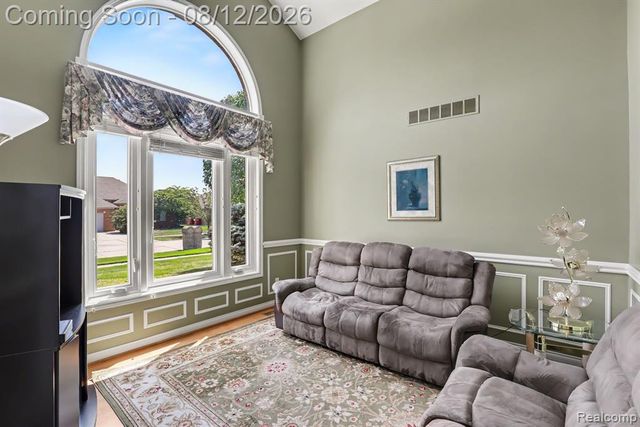 55349 Nile Way, Macomb, MI 48042
