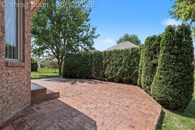 55349 Nile Way, Macomb, MI 48042