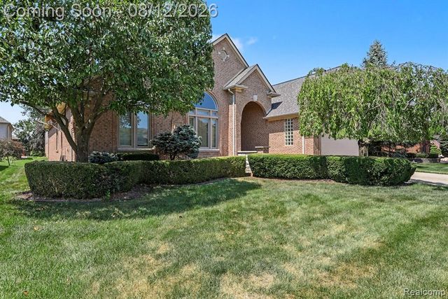 55349 Nile Way, Macomb, MI 48042
