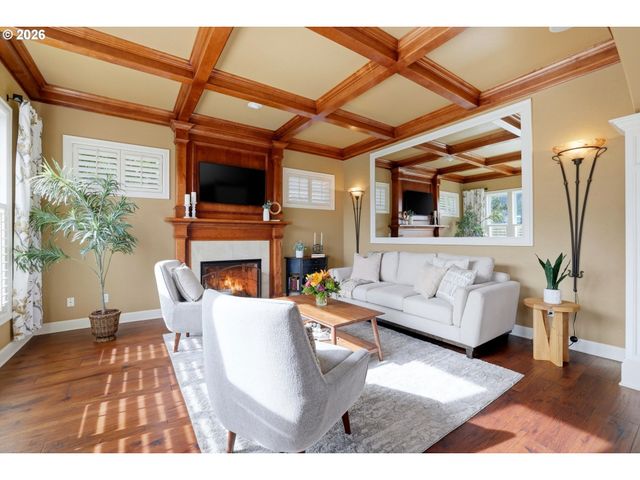 1465 WILLAMETTE FALLS Dr, West Linn, OR 97068