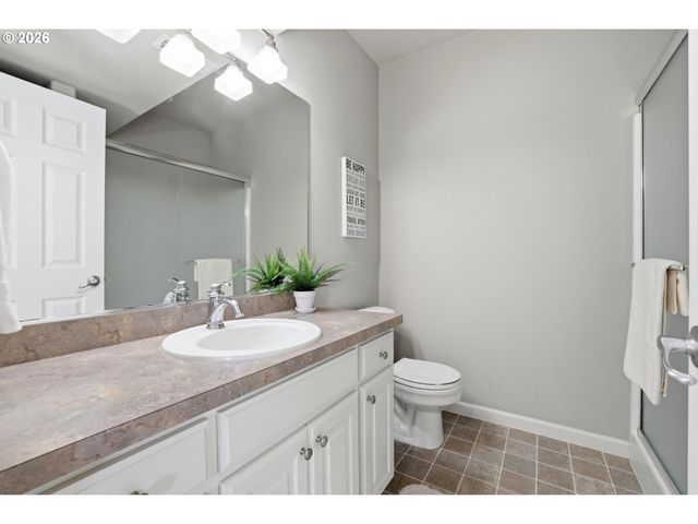 1465 WILLAMETTE FALLS Dr, West Linn, OR 97068