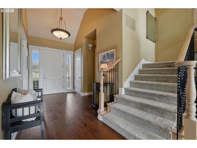 1465 WILLAMETTE FALLS Dr, West Linn, OR 97068