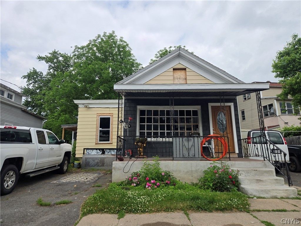 1004 Kossuth Avenue, Utica, NY 13501