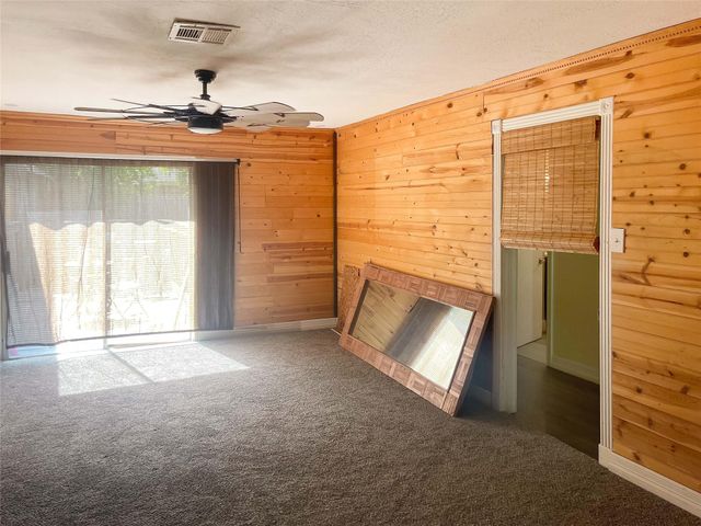 6811 Saint Augustine Street, Houston, TX 77021