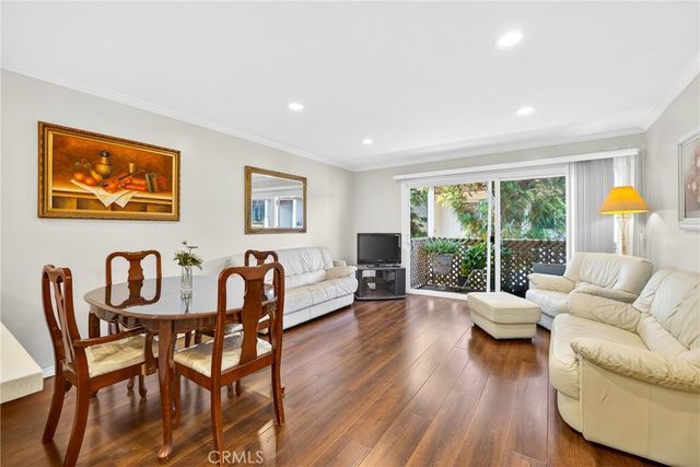 2521 W Sunflower D 3, Santa Ana, CA 92704