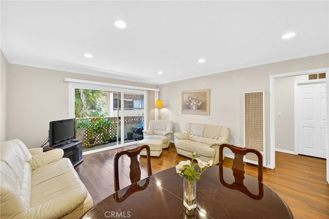 2521 W Sunflower D 3, Santa Ana, CA 92704