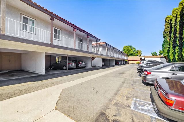 2521 W Sunflower D 3, Santa Ana, CA 92704