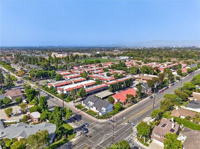 2521 W Sunflower D 3, Santa Ana, CA 92704