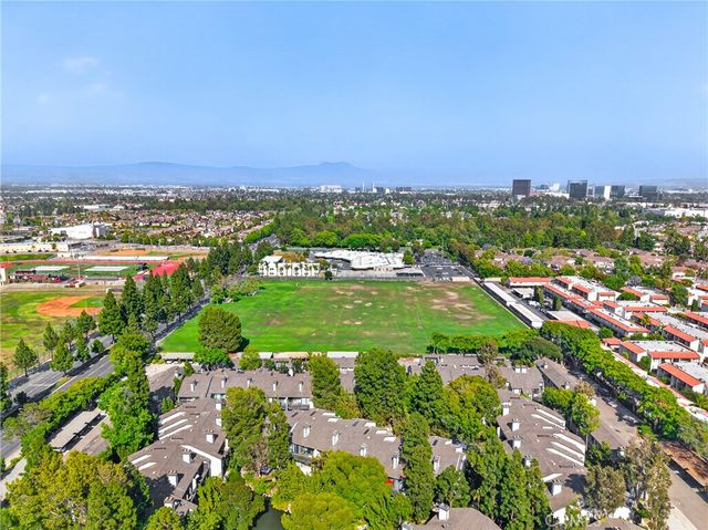 2521 W Sunflower D 3, Santa Ana, CA 92704
