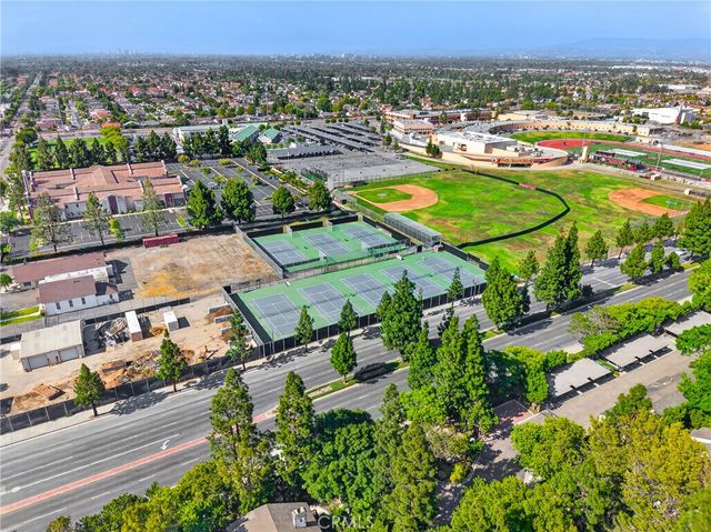 2521 W Sunflower D 3, Santa Ana, CA 92704