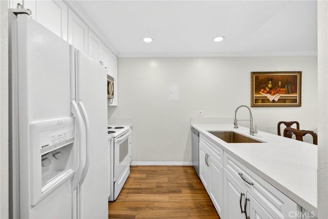 2521 W Sunflower D 3, Santa Ana, CA 92704