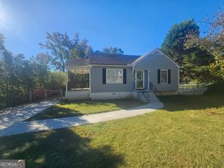 68 4th Street, Newnan, GA 30263