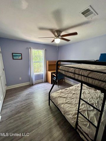 583 Henderson Avenue, Pass Christian, MS 39571