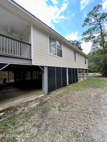 583 Henderson Avenue, Pass Christian, MS 39571