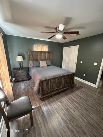 583 Henderson Avenue, Pass Christian, MS 39571