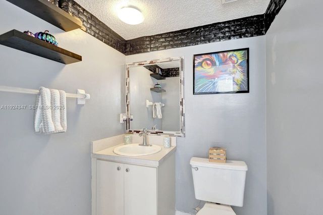 10529 NW 57th Court, Coral Springs, FL 33076