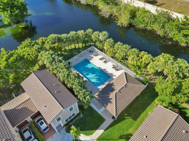 10529 NW 57th Court, Coral Springs, FL 33076