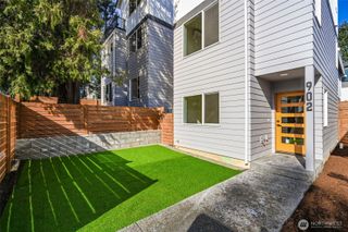 902 N 107th Street, Seattle, WA 98133