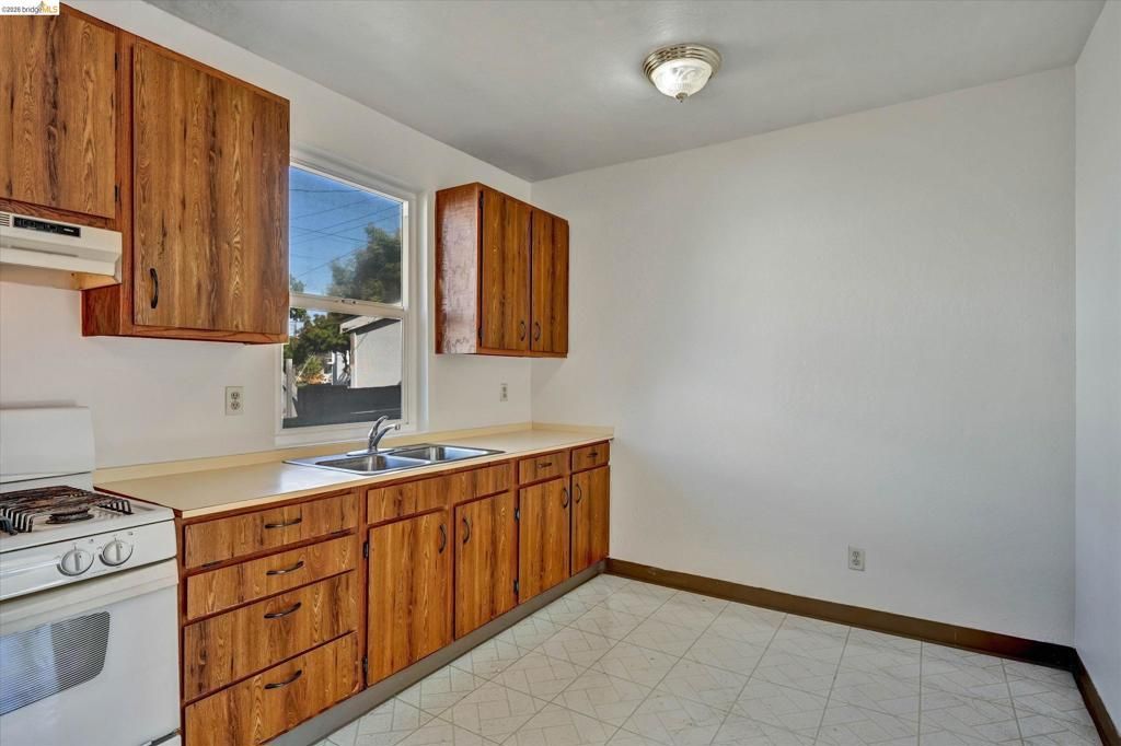Image 14 of property listing at 1285 55Th St, Emeryville, CA 94608