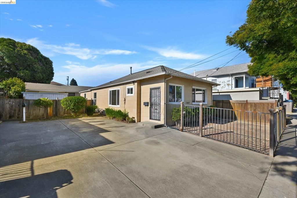 Image 3 of property listing at 1285 55Th St, Emeryville, CA 94608
