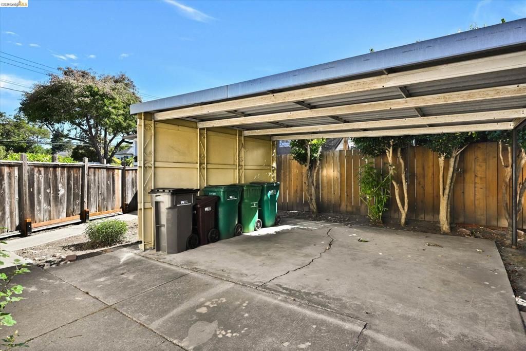 Image 40 of property listing at 1285 55Th St, Emeryville, CA 94608