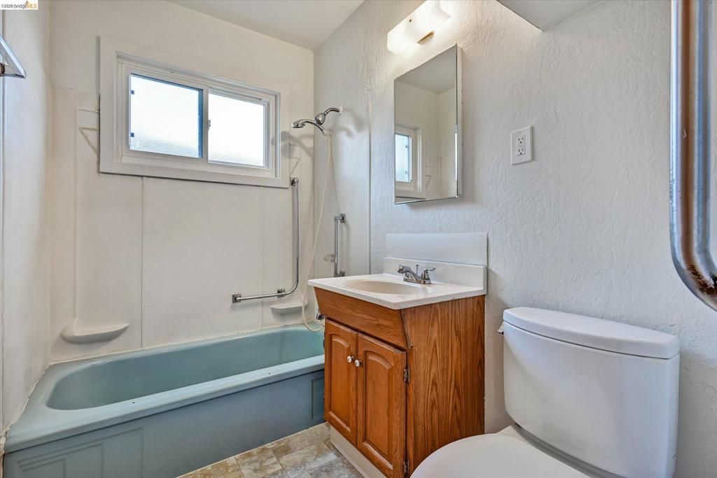 Image 68 of property listing at 1285 55Th St, Emeryville, CA 94608