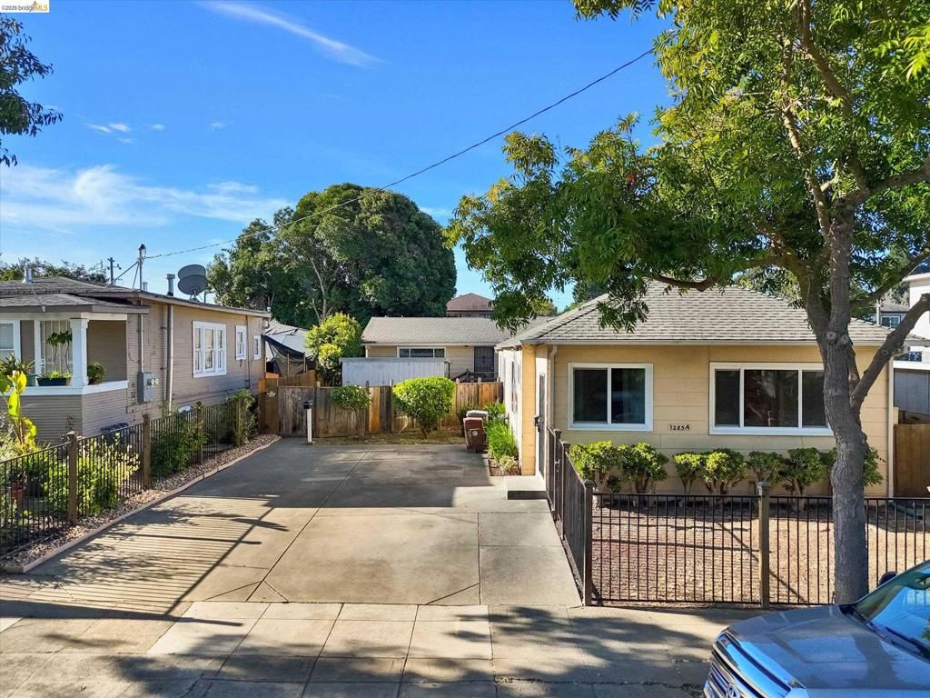 Image 75 of property listing at 1285 55Th St, Emeryville, CA 94608