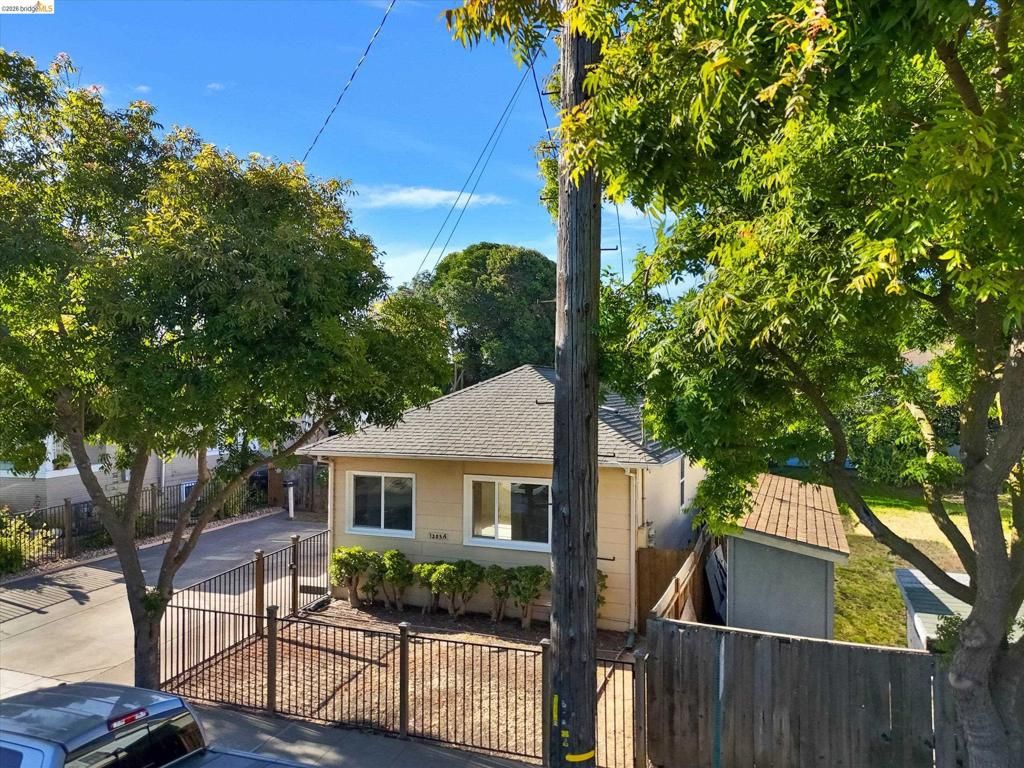 Image 78 of property listing at 1285 55Th St, Emeryville, CA 94608