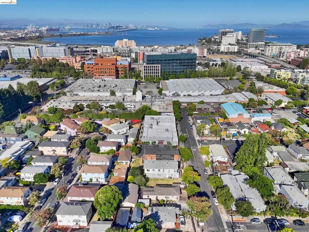 Image 81 of property listing at 1285 55Th St, Emeryville, CA 94608