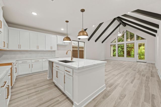 312 Silver Sage Street, Conroe, TX 77304