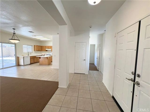 13085 Camden, Victorville, CA 92392