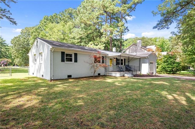 112 Lambs Creek DR, Yorktown, VA 23693