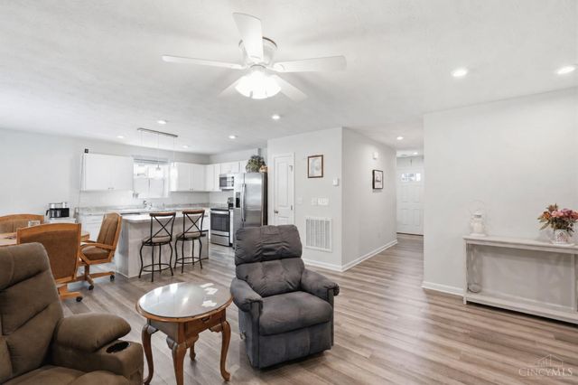 234 Rivers Breeze Court, New Richmond, OH 45157
