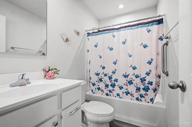 234 Rivers Breeze Court, New Richmond, OH 45157