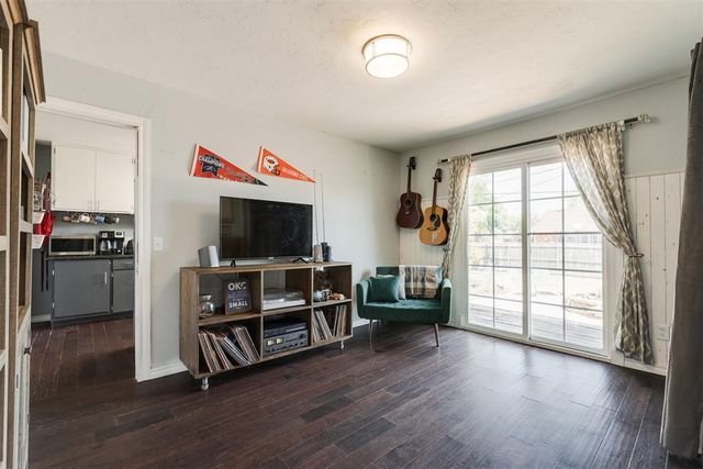 1519 Carlisle Court, Oklahoma City, OK 73120