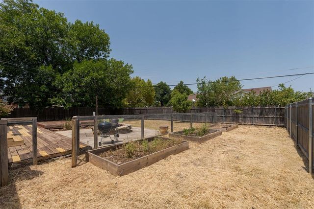 1519 Carlisle Court, Oklahoma City, OK 73120