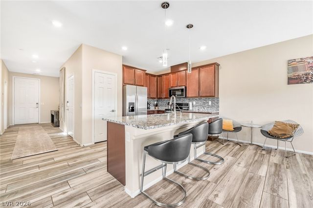 5692 Calm Season Street, Las Vegas, NV 89118