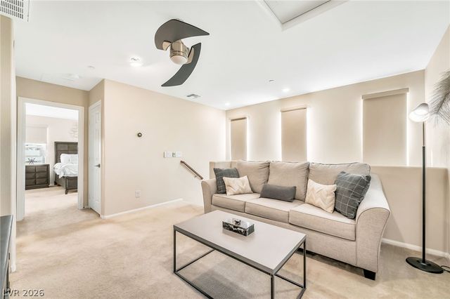 5692 Calm Season Street, Las Vegas, NV 89118